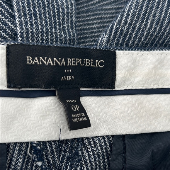 Banana Republic Men's Pinstriped Black Pants - Picture 2 of 16